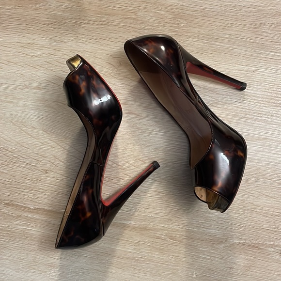 *Signed* Louboutin Very Prive 120MM Tortoise Patent - 37 - Picture 5 of 9